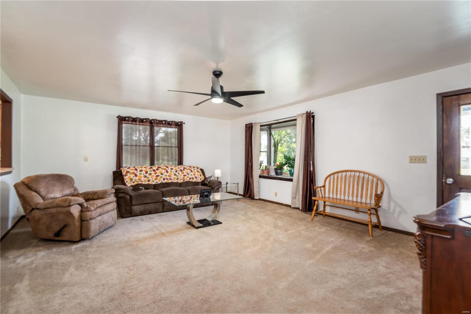300 South Liberty Road Troy, IL 62294 - Photo 3 of 20 Gallery Image 3