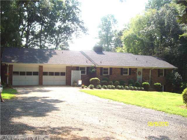 415 Lindsey Road Reidsville, NC 27320 - Photo 1 of 16 Exterior Front.