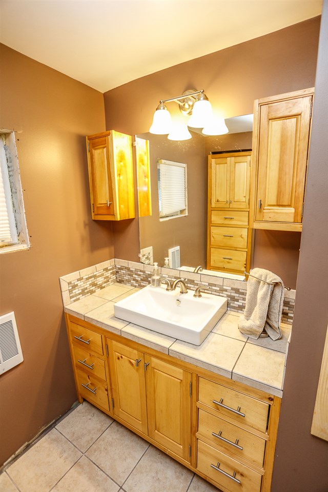 13 Monroe Street Concord, NH 03301 - Photo 33 of 37 Gallery Image 33