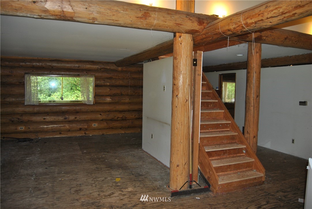 12123 Summit Lake Road Northwest Olympia, WA 98502 - Photo 11 of 22 Gallery Image 11