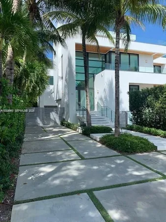 $29,000 | 785 Harbor Drive, Key Biscayne, FL 33149