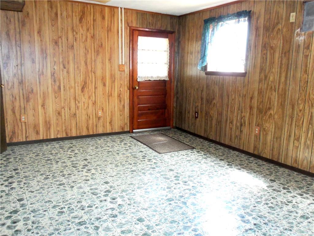306 Silver Maple Avenue Langeloth, PA 15054 - Photo 24 of 31 a view of wooden closet