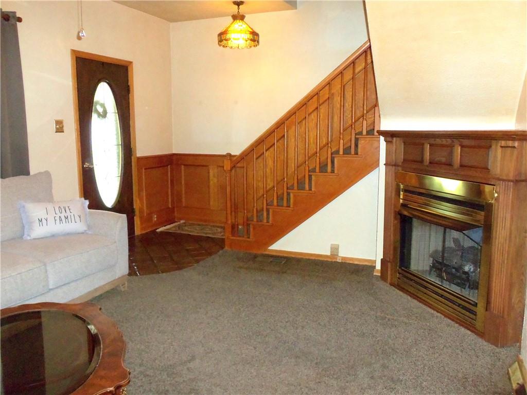306 Silver Maple Avenue Langeloth, PA 15054 - Photo 5 of 31 a view of entryway and hall