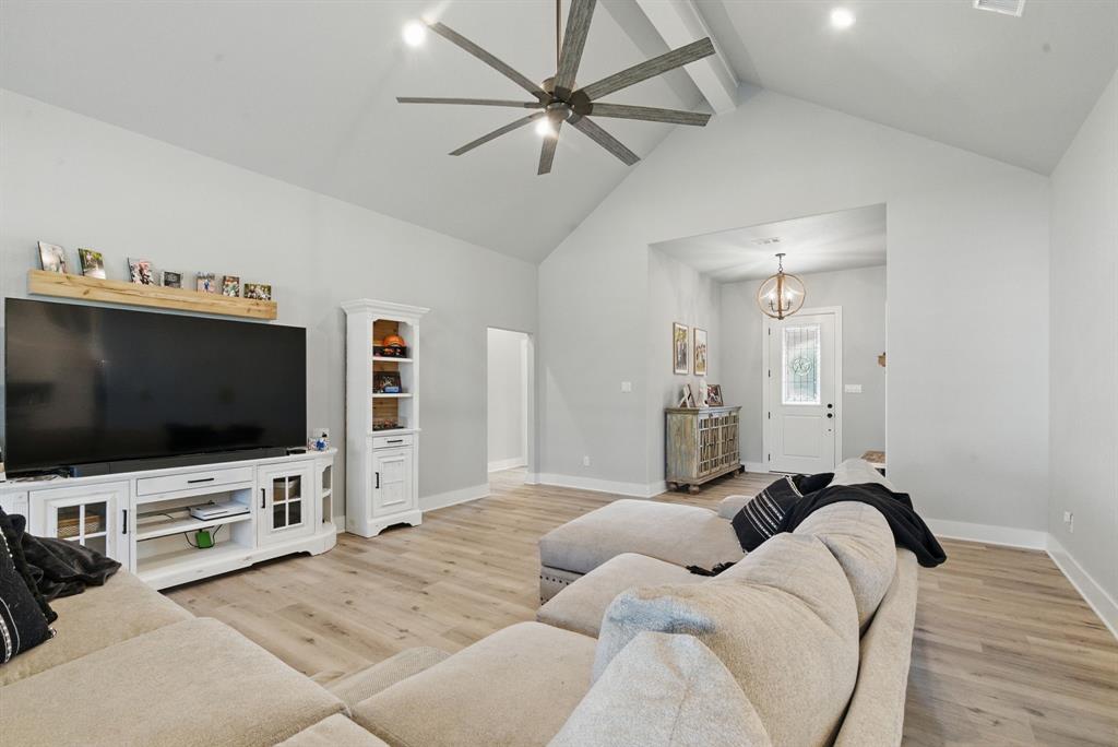 362 Decatur Cemetery Road Decatur, TX 76234 - Photo 4 of 40