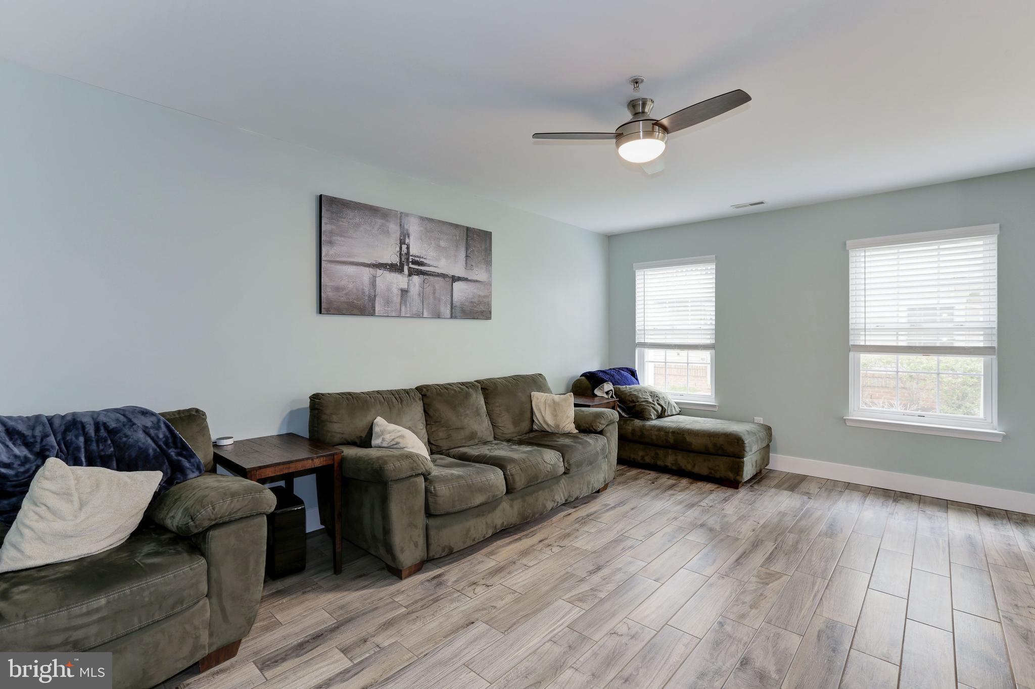 2527 Briar Ridge Lane Odenton, MD 21113 - Photo 16 of 34 Family Room