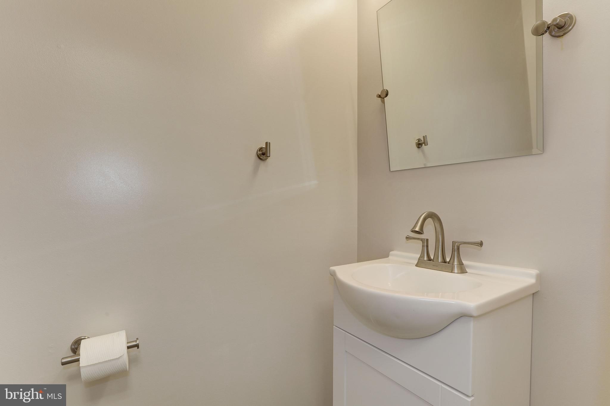 2527 Briar Ridge Lane Odenton, MD 21113 - Photo 19 of 34 Powder Room