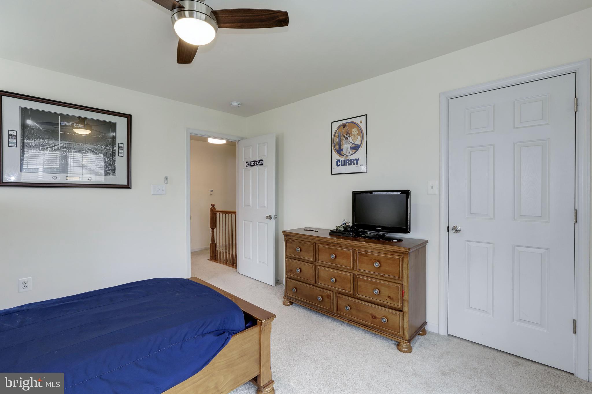 2527 Briar Ridge Lane Odenton, MD 21113 - Photo 26 of 34 Second Bedroom