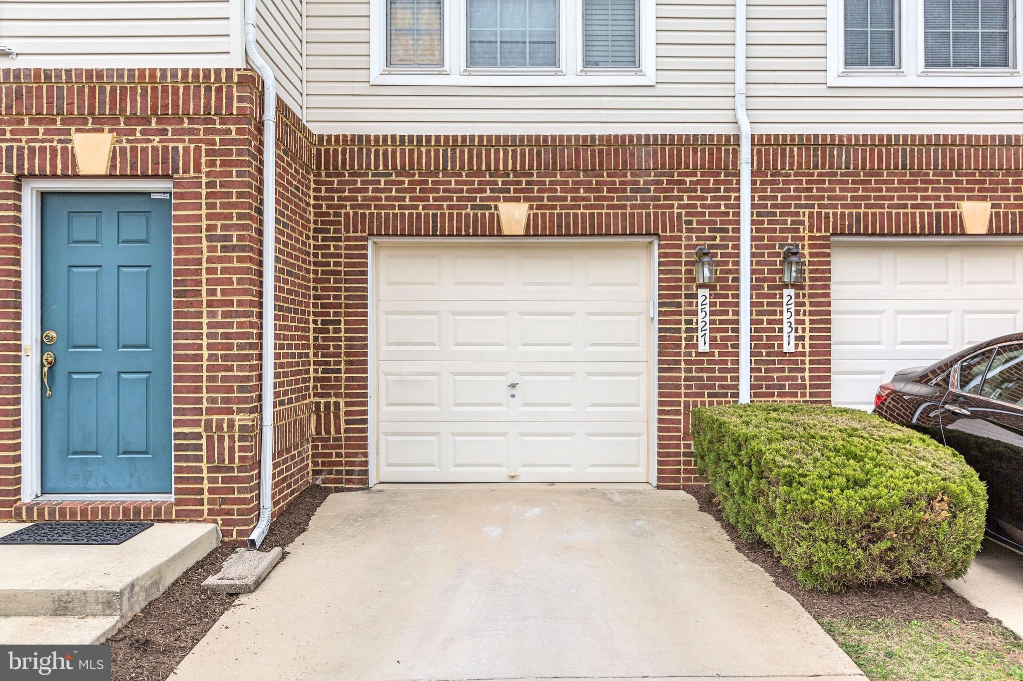 2527 Briar Ridge Lane Odenton, MD 21113 - Photo 33 of 34 1-Car Garage