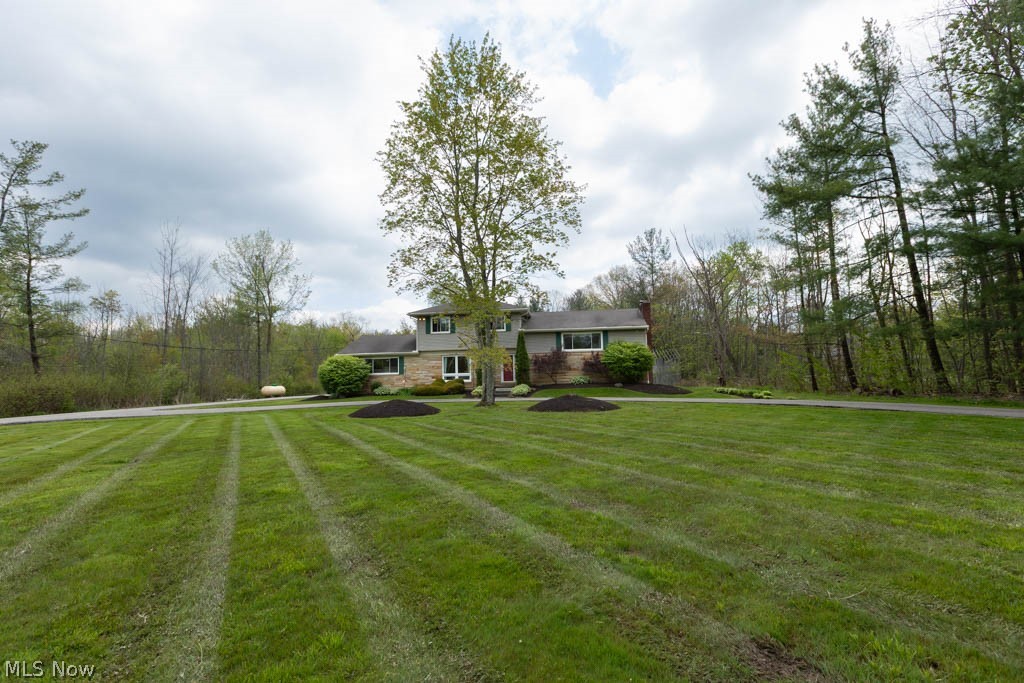 13047 Forest Road Burton, OH 44021 - Photo 7 of 47