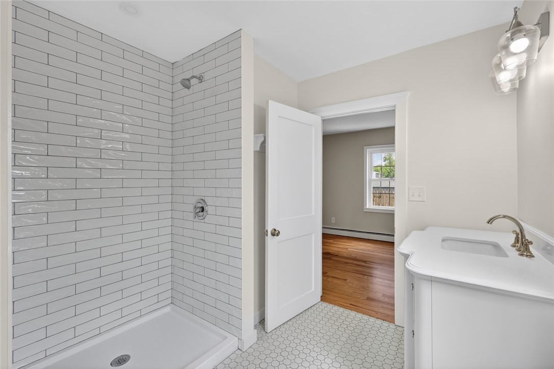 52 Pleasant View Road Warwick, RI 02888 - Photo 24 of 47