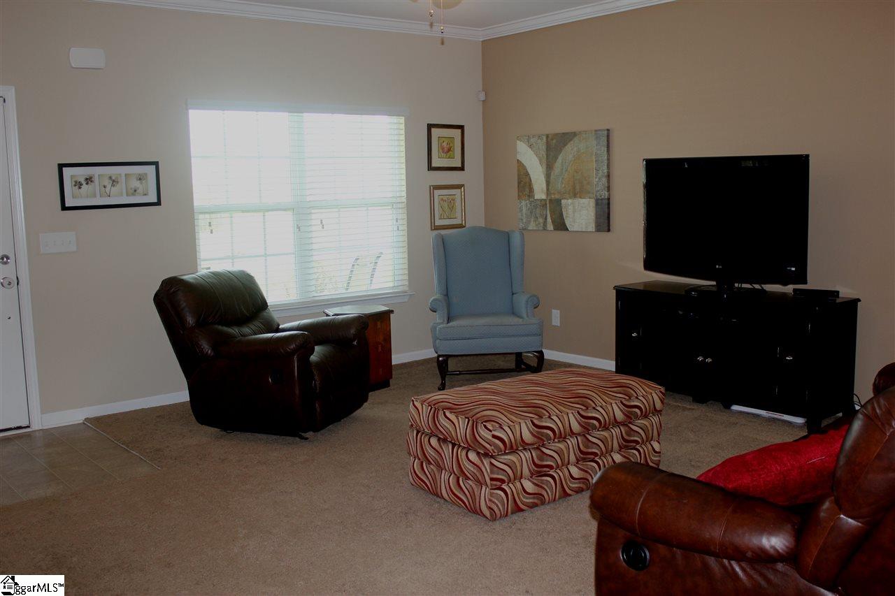 110 Remus Way Simpsonville, SC 29681 - Photo 6 of 36 Gallery Image 6