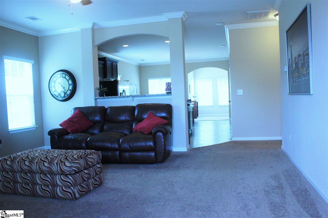 110 Remus Way Simpsonville, SC 29681 - Photo 7 of 36 Gallery Image 7