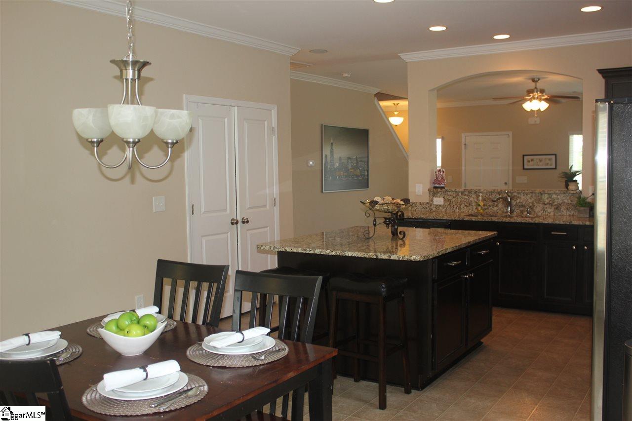 110 Remus Way Simpsonville, SC 29681 - Photo 8 of 36 Gallery Image 8