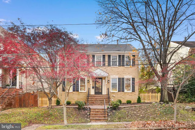 $1,400,000 | 34 North Garfield Street, Arlington, VA 22201