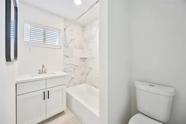 $999 | 6811 Del Rio Street, Unit 26, Houston, TX 77021