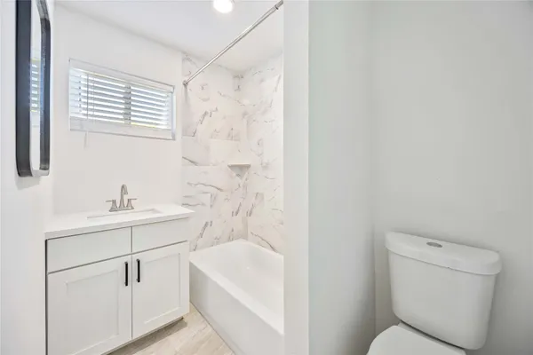 $999 | 6811 Del Rio Street, Unit 26, Houston, TX 77021