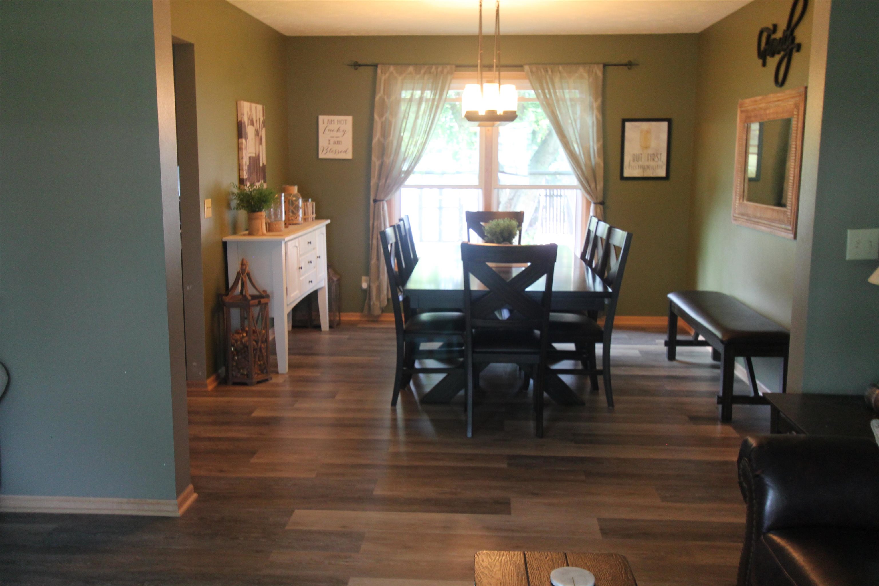 6448 Weaver Road Rockford, IL 61114 - Photo 10 of 29 Gallery Image 10