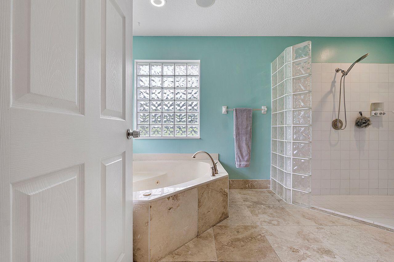 17524 78th Road North Loxahatchee, FL 33470 - Photo 47 of 65 17524_78th_Rd_N_043