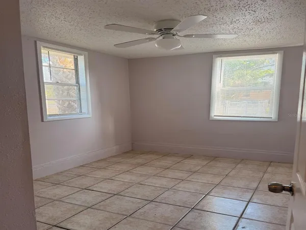 $2,300 | 1327 43rd Street South, St. Petersburg, FL 33711