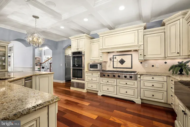 a bed room with bed and windows