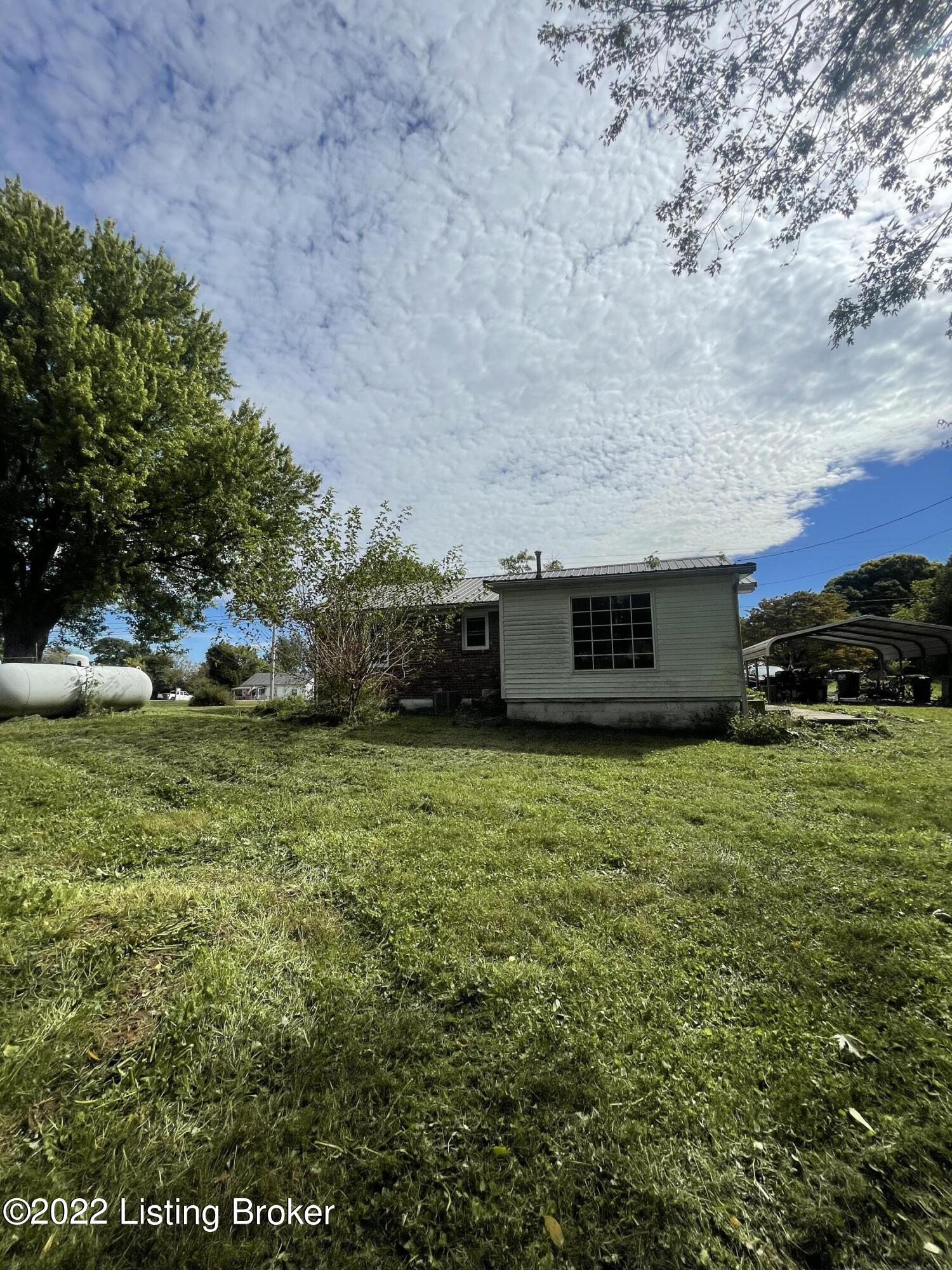 5355 Brandenburg Road Brandenburg, KY 40108 - Photo 6 of 26 A3E31A5D-FBE1-40F3-AD01-73500414F009