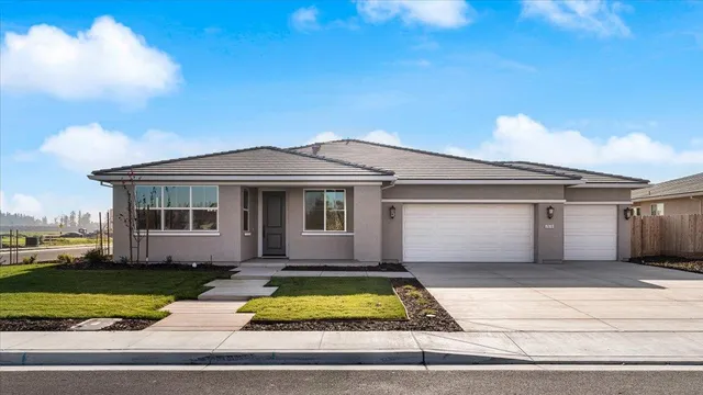 $813,500 | 2970 East Tuolumne Road, Turlock, CA 95382