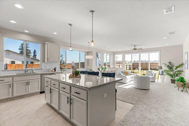 $813,500 | 2970 East Tuolumne Road, Turlock, CA 95382