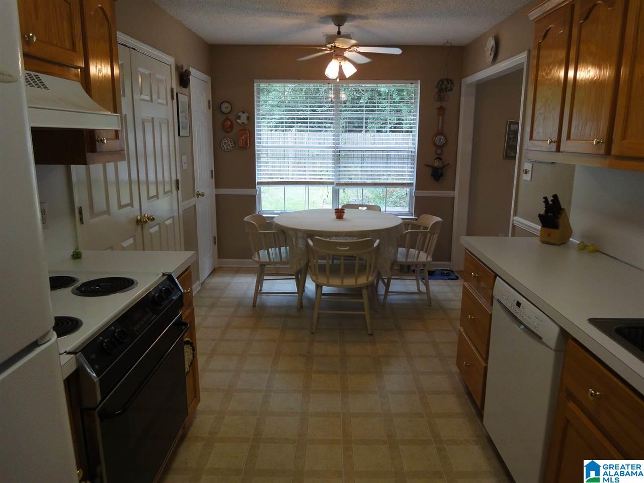 138 Cambridge Pointe Circle Alabaster, AL 35007 - Photo 34 of 40