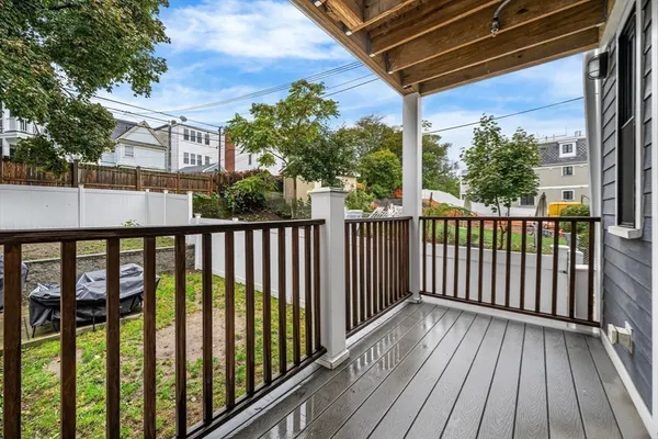 $3,200 | 229 East Eagle Street, Unit 4, Boston, MA 02128