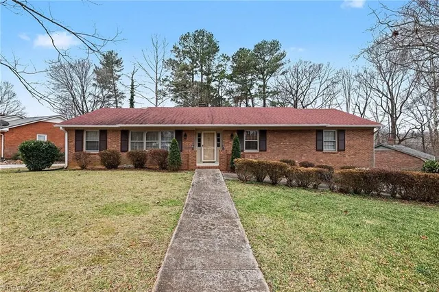 $325,000 | 3771 Tangle Lane, Winston-Salem, NC 27106