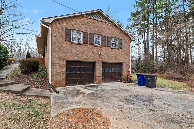 $325,000 | 3771 Tangle Lane, Winston-Salem, NC 27106