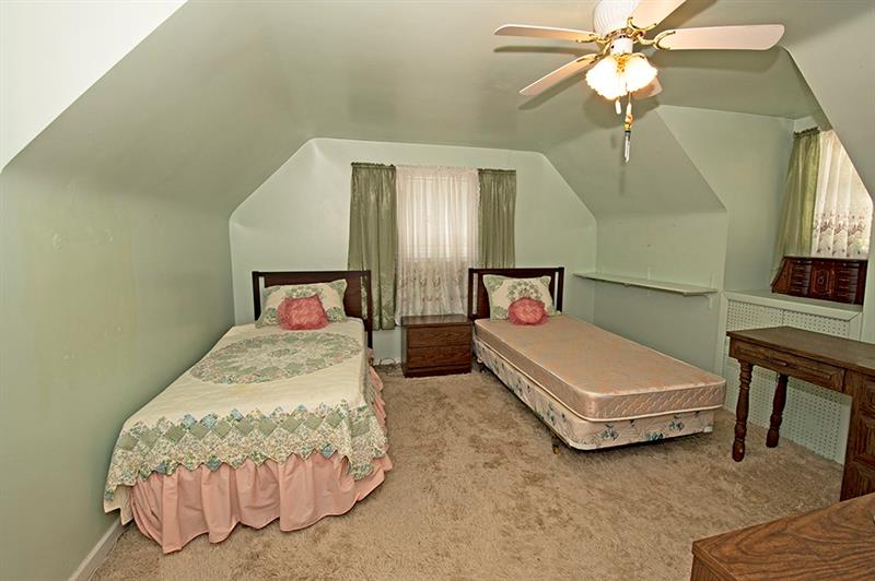 114 Rochester Road West View, PA 15229 - Photo 14 of 19 Gallery Image 14