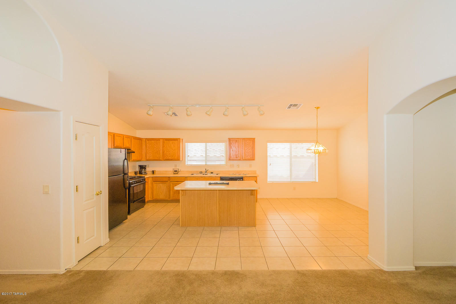 10886 South Arrowhead Spring Drive Vail, AZ 85641 - Photo 3 of 19