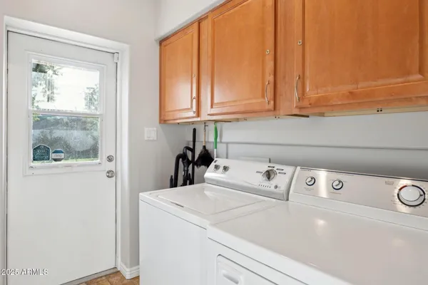 $2,700 | 2012 North 23rd Street, Phoenix, AZ 85006