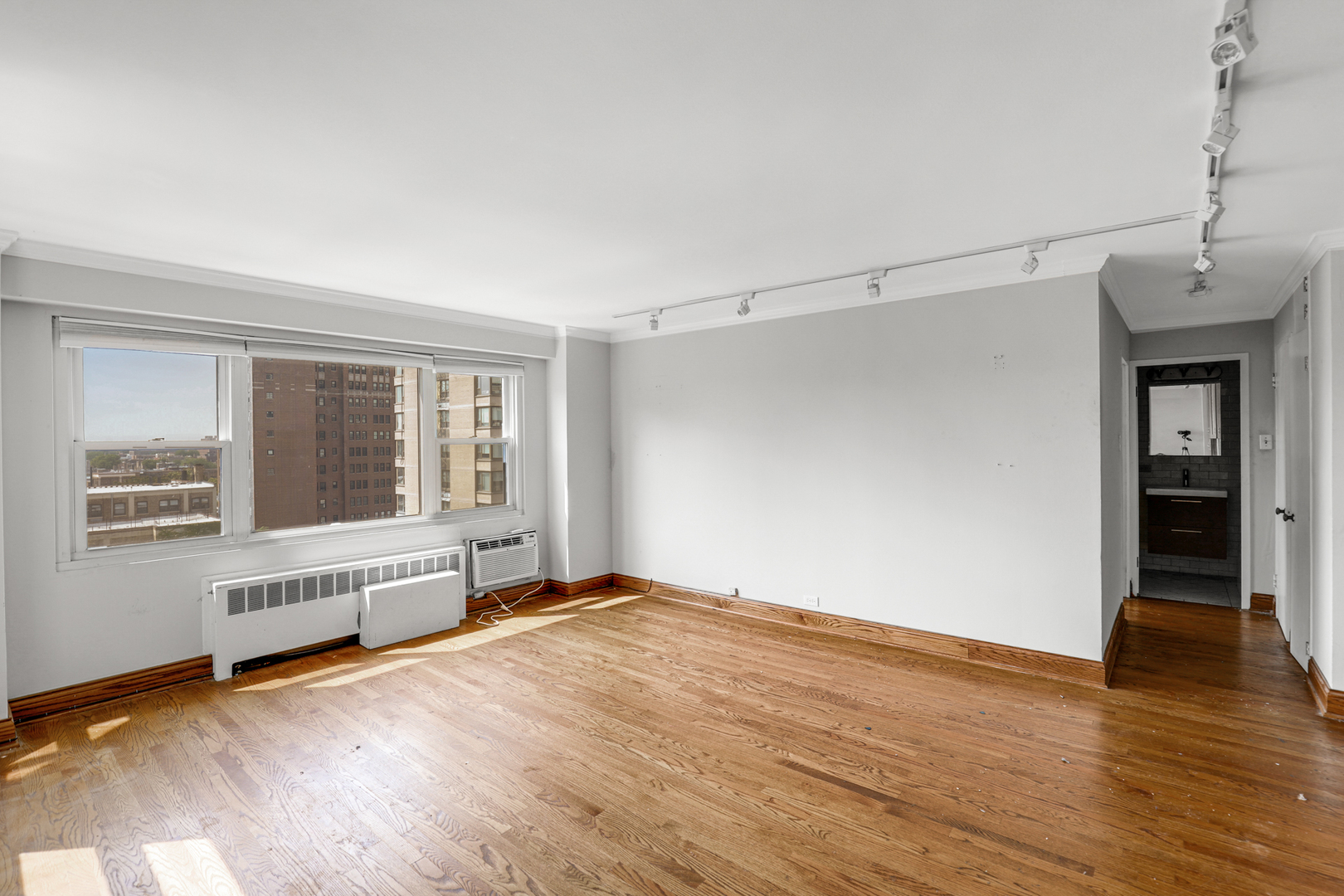 2909 North Sheridan Road, Unit 1105 Chicago, IL 60657 - Photo 8 of 12