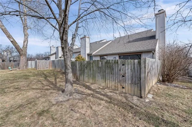 $230,000 | 6010 North Bellefontaine Avenue, Gladstone, MO 64119