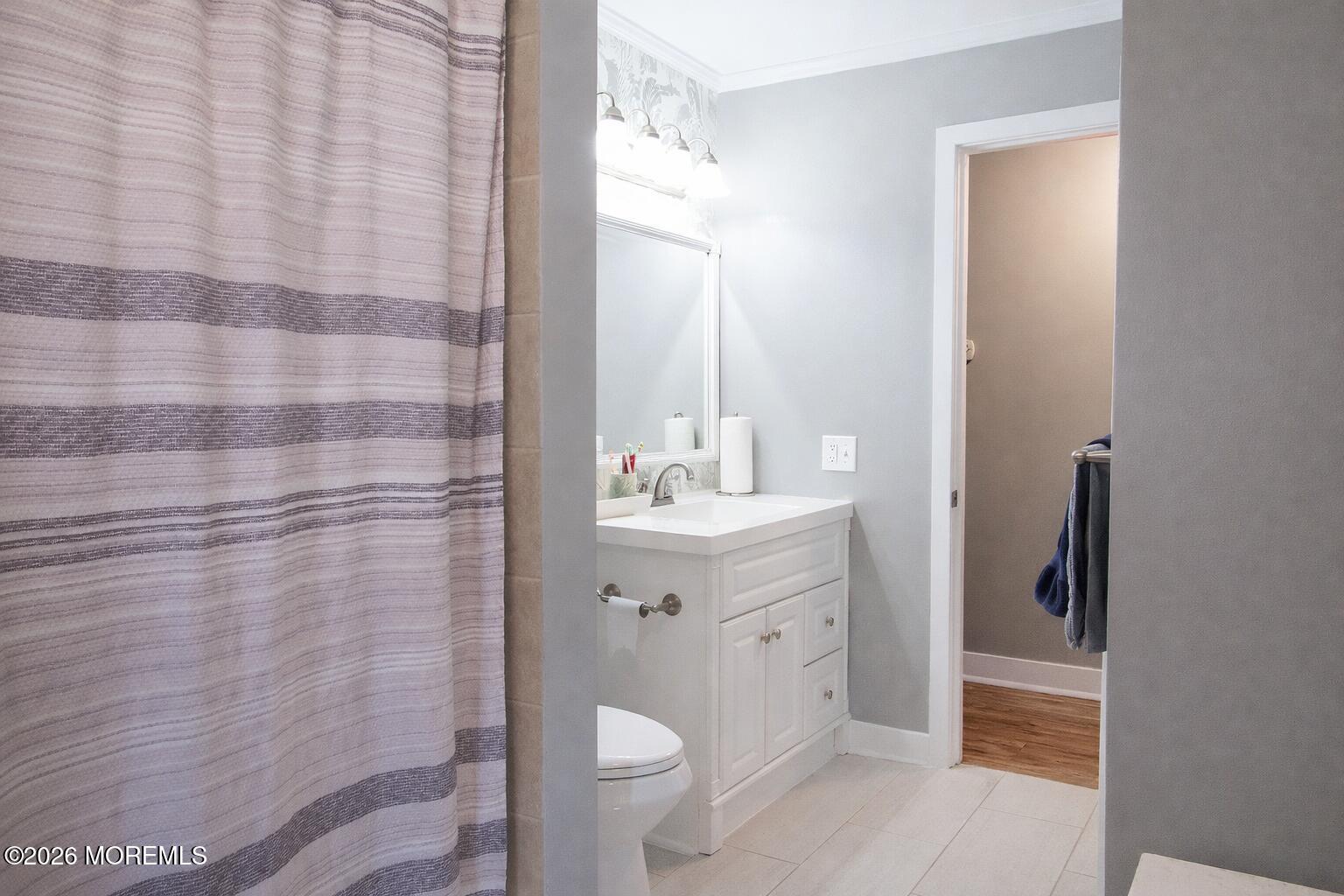 172 Hawkin Road Cream Ridge, NJ 08514 - Photo 9 of 24 Bathroom