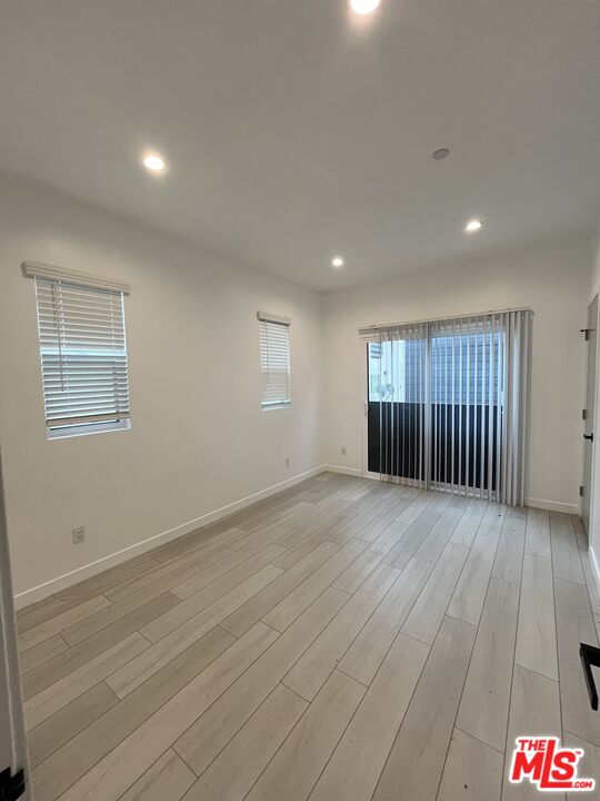 246 North Dillon Street, Unit 246 Los Angeles, CA 90026 - Photo 14 of 24