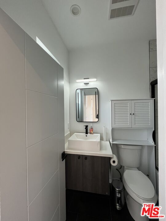 246 North Dillon Street, Unit 246 Los Angeles, CA 90026 - Photo 20 of 24