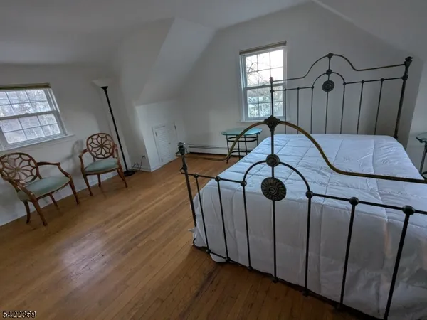 $799,000 | 18 Mountainside Drive, Wayne, NJ 07470