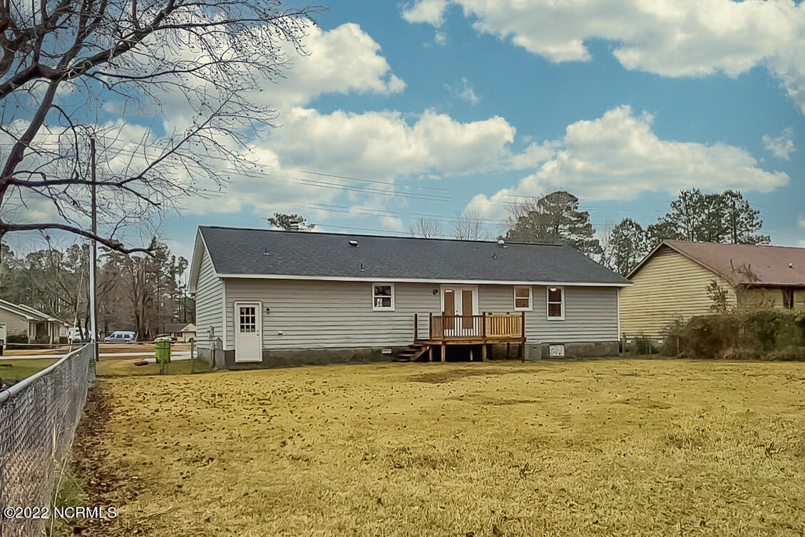 128 Manchester Road Havelock, NC 28532 - Photo 10 of 19 Rear