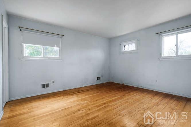 31 Montrose Road Somerset, NJ 08873 - Photo 18 of 31 Gallery Image 18