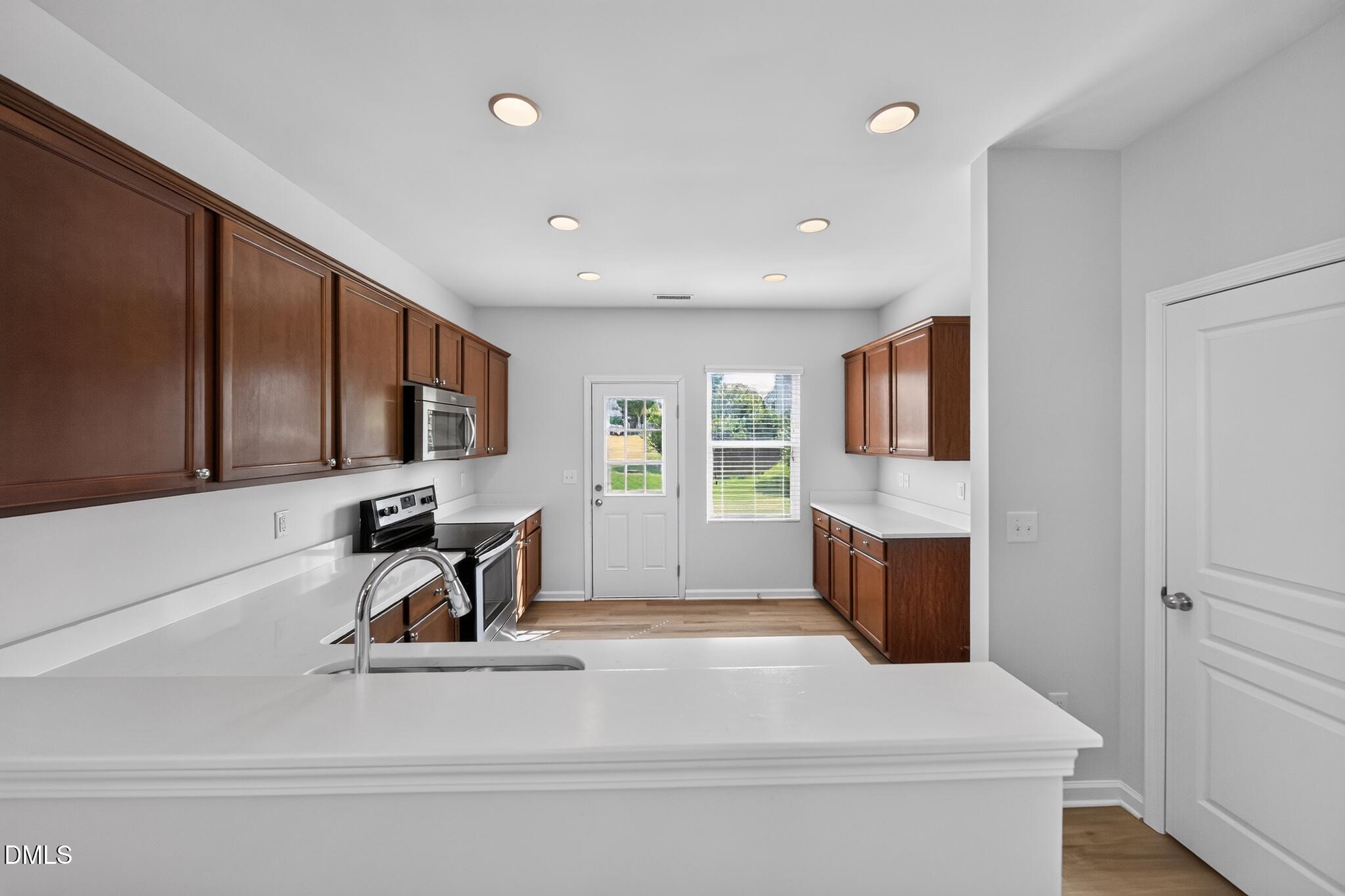 3653 Althorp Drive Raleigh, NC 27616 - Photo 5 of 19 3653_Althorp_Drive-Kitchen-0238