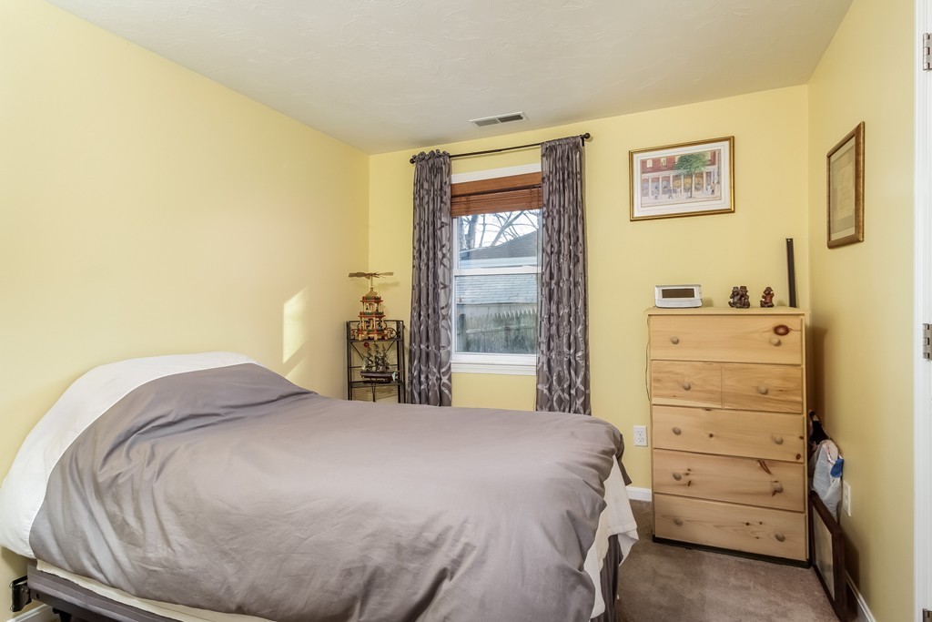 26 Knight's Point Road Plymouth, MA 02360 - Photo 6 of 12 Gallery Image 6