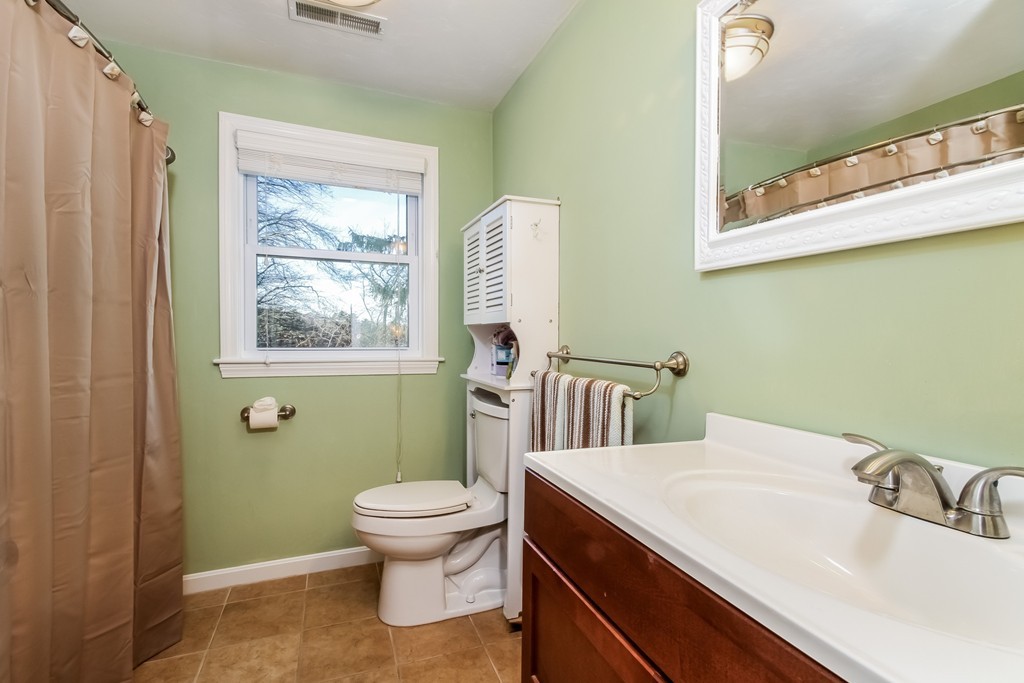 26 Knight's Point Road Plymouth, MA 02360 - Photo 7 of 12 Gallery Image 7