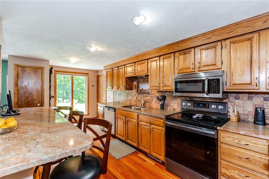 140 Burlingame Road Smithfield, RI 02917 - Photo 10 of 38