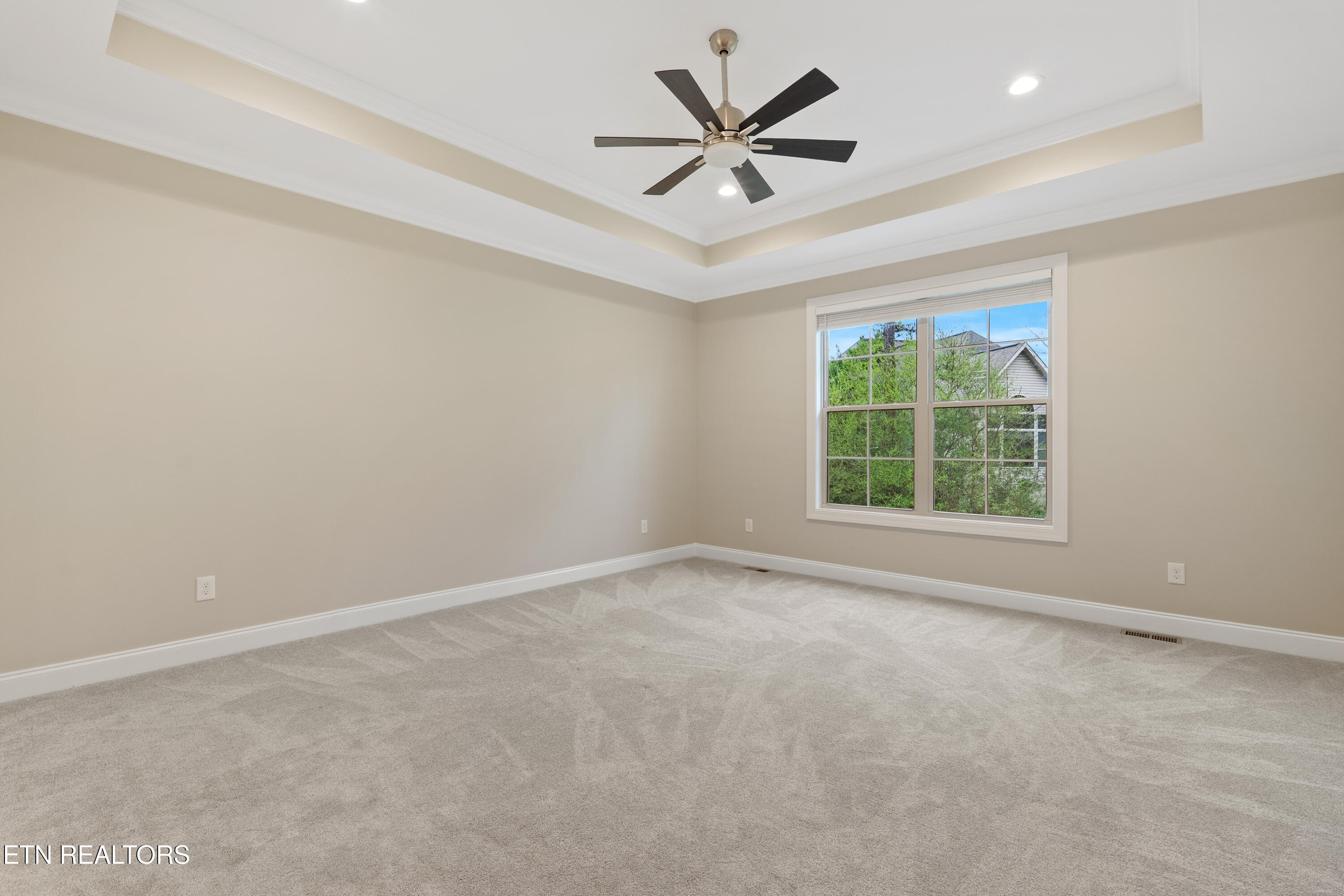 104 Inola Place Loudon, TN 37774 - Photo 20 of 49 Master Bedroom