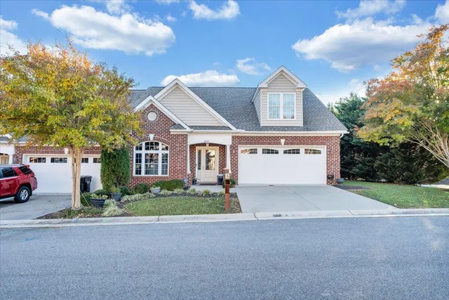 $429,950 | 5603 Rockbridge Court, Roanoke, VA 24018