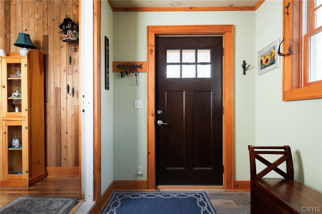 18490 Otter Point Road Orleans, NY 13640 - Photo 21 of 45 upper level entry