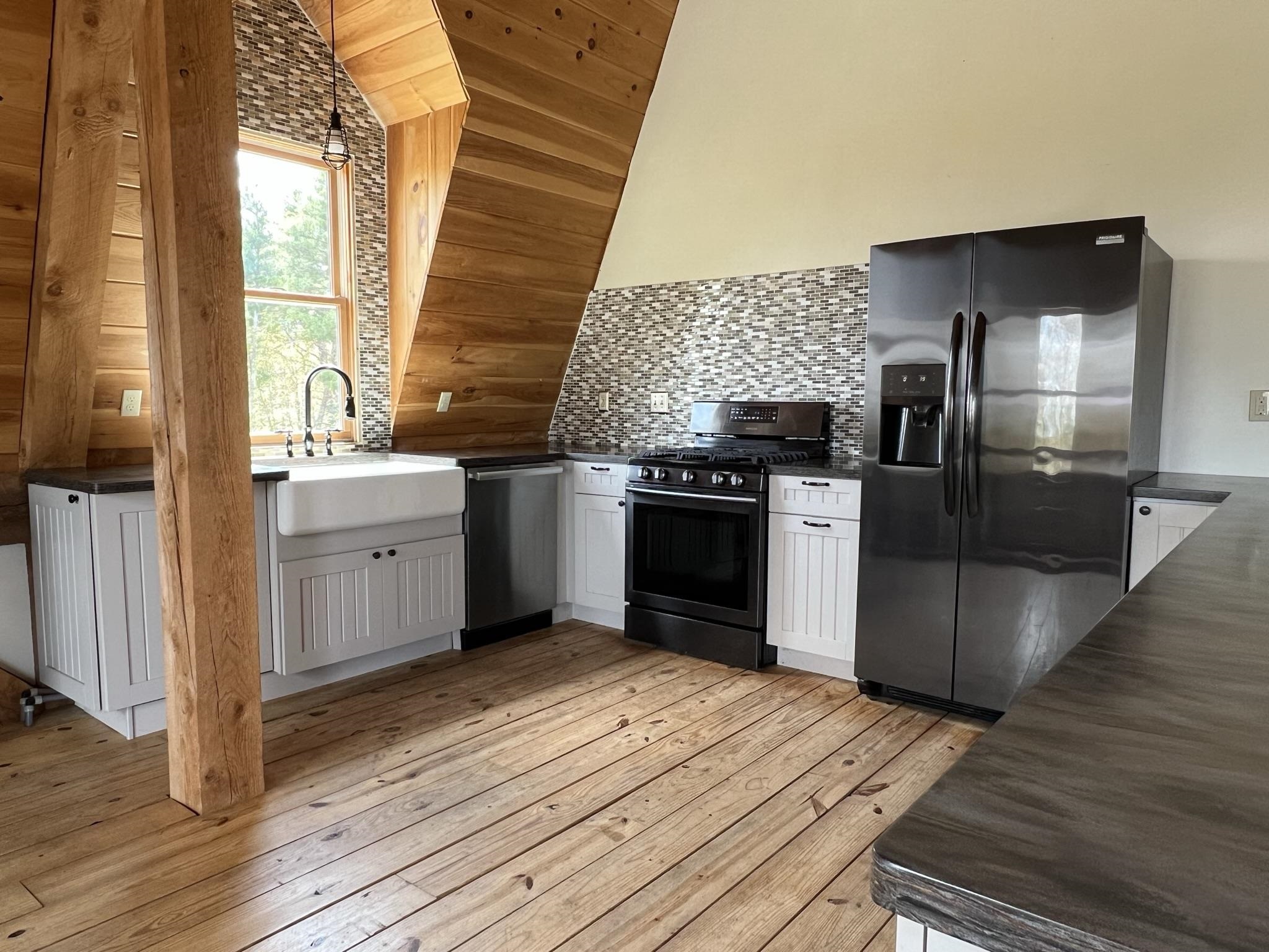 50 York Road Wolfeboro, NH 03894 - Photo 15 of 40